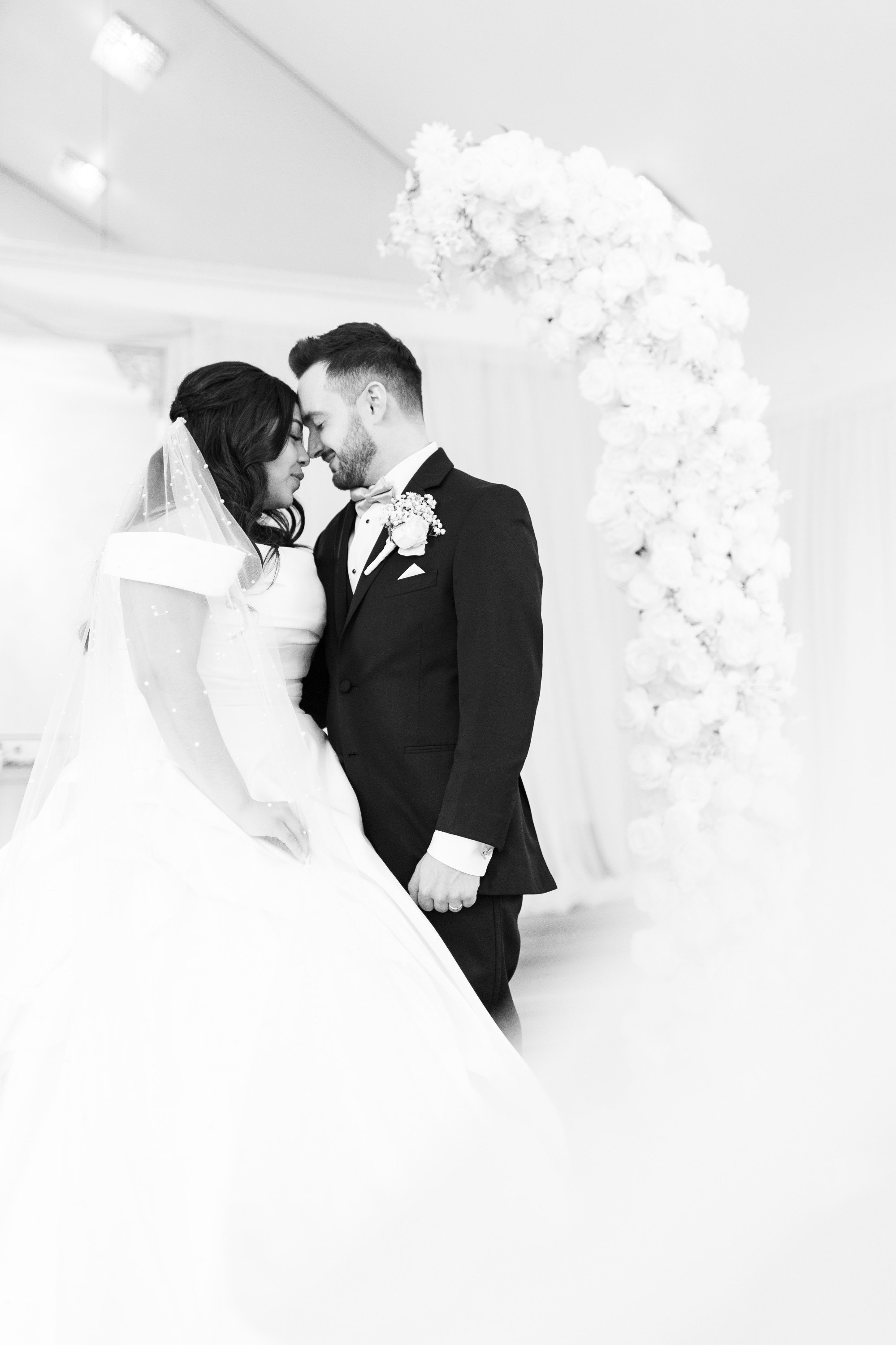 carousel-hero-element image-0